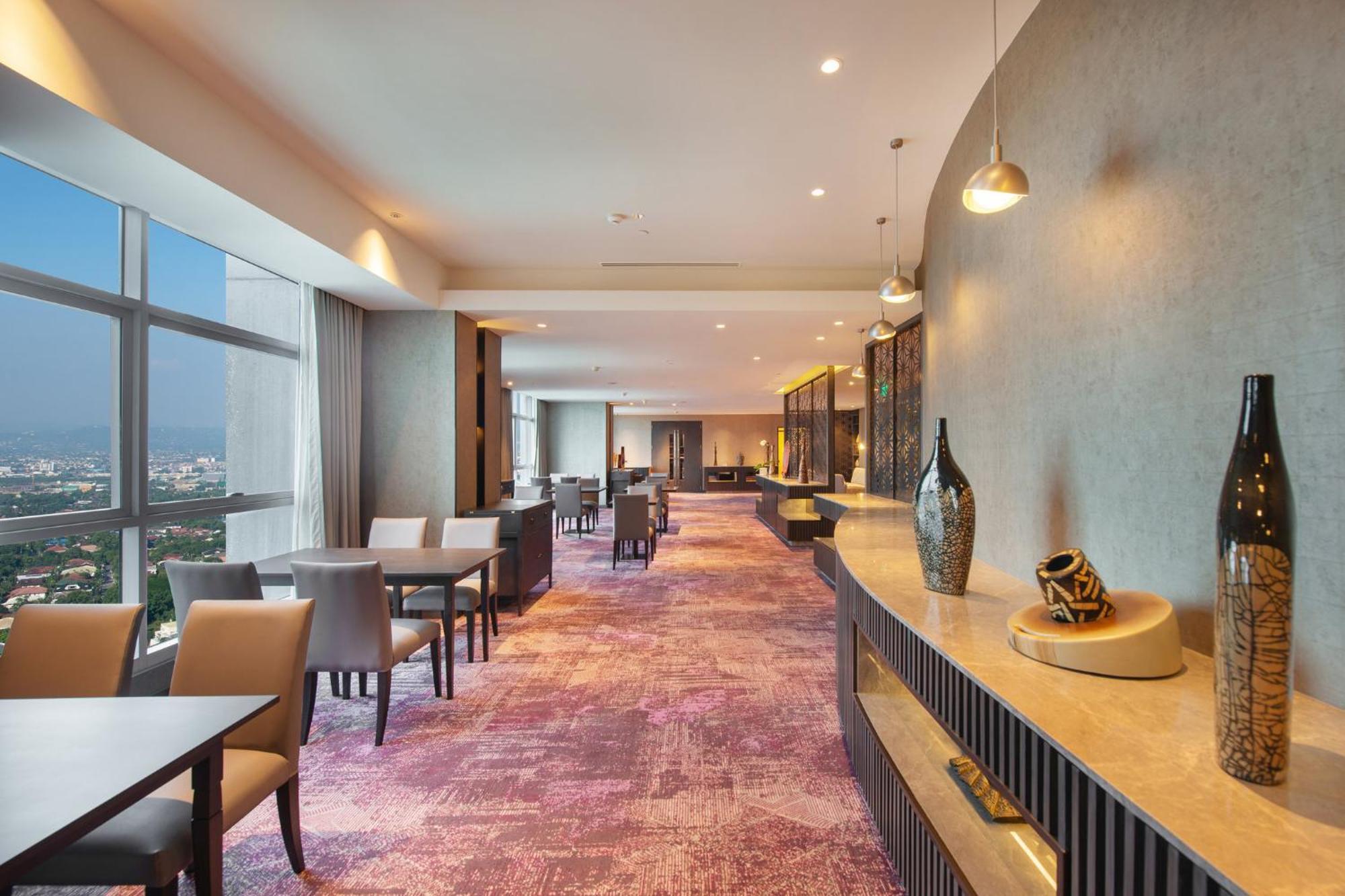 คราวน์ พลาซา มะนิลา แกลเลอเรีย Hotel Pasig City ภายนอก รูปภาพ